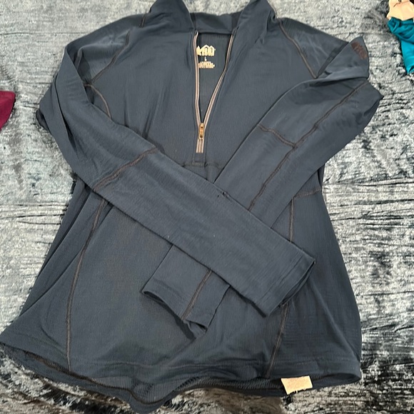 REI Tops - Lightweight athletic top